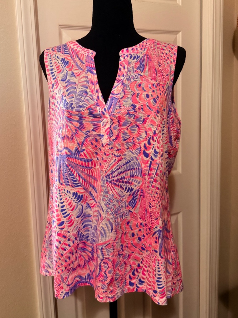 NWT Lilly Pulitzer Pink & Purple Sleeveless V-Neck Raz Berry Sea You Soon large